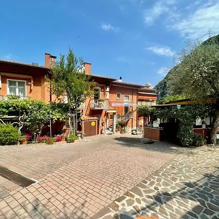 Baitone - Nature Village Hotell Malcesine