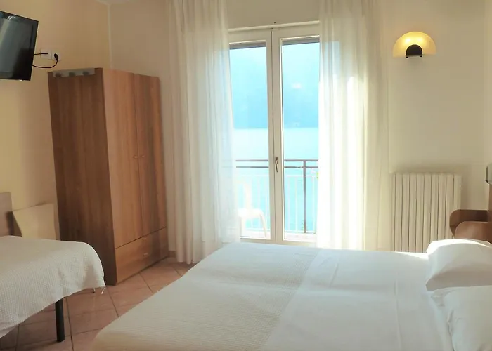 Hotel Baitone - Nature Village Malcesine