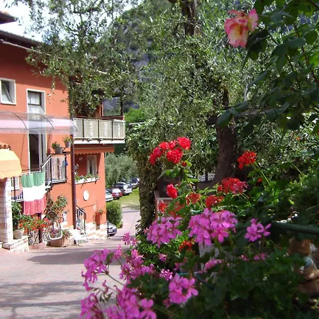 Hotel Baitone - Nature Village Malcesine
