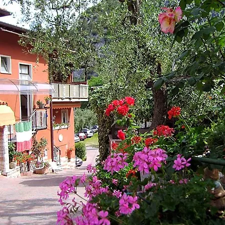 Baitone - Nature Village 2* Μαλτσεζίνε